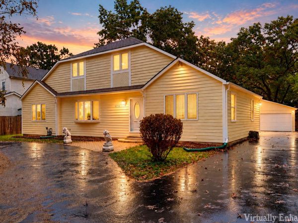 8743 3rd Ave, Pleasant Prairie, WI 53158