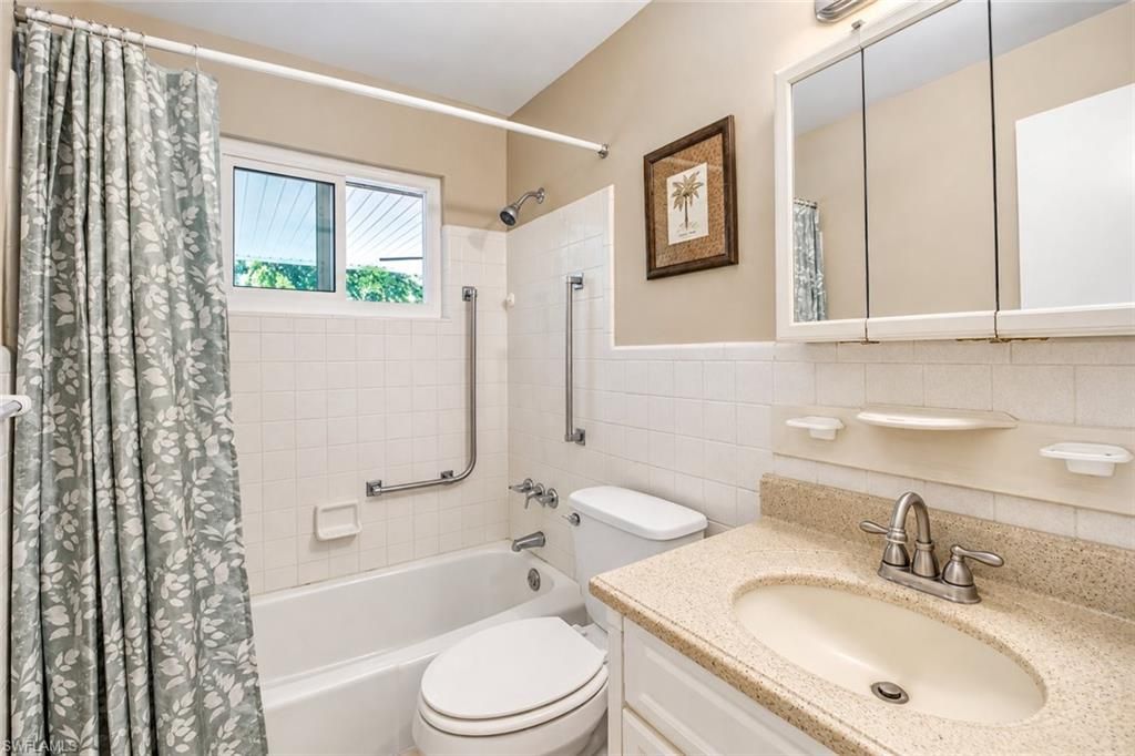 1270 Wisconsin Dr, Naples, FL 34103 Photo