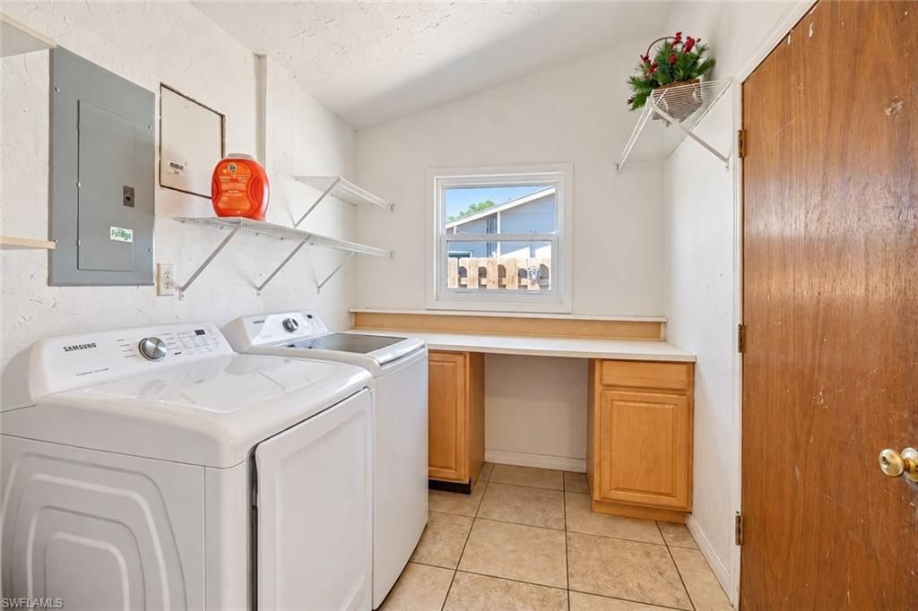 1270 Wisconsin Dr, Naples, FL 34103 Photo
