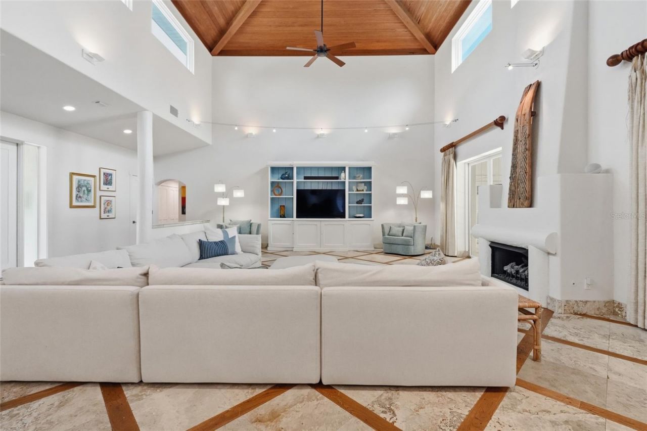 4307 Camino Real, Sarasota, FL 34231 Photo