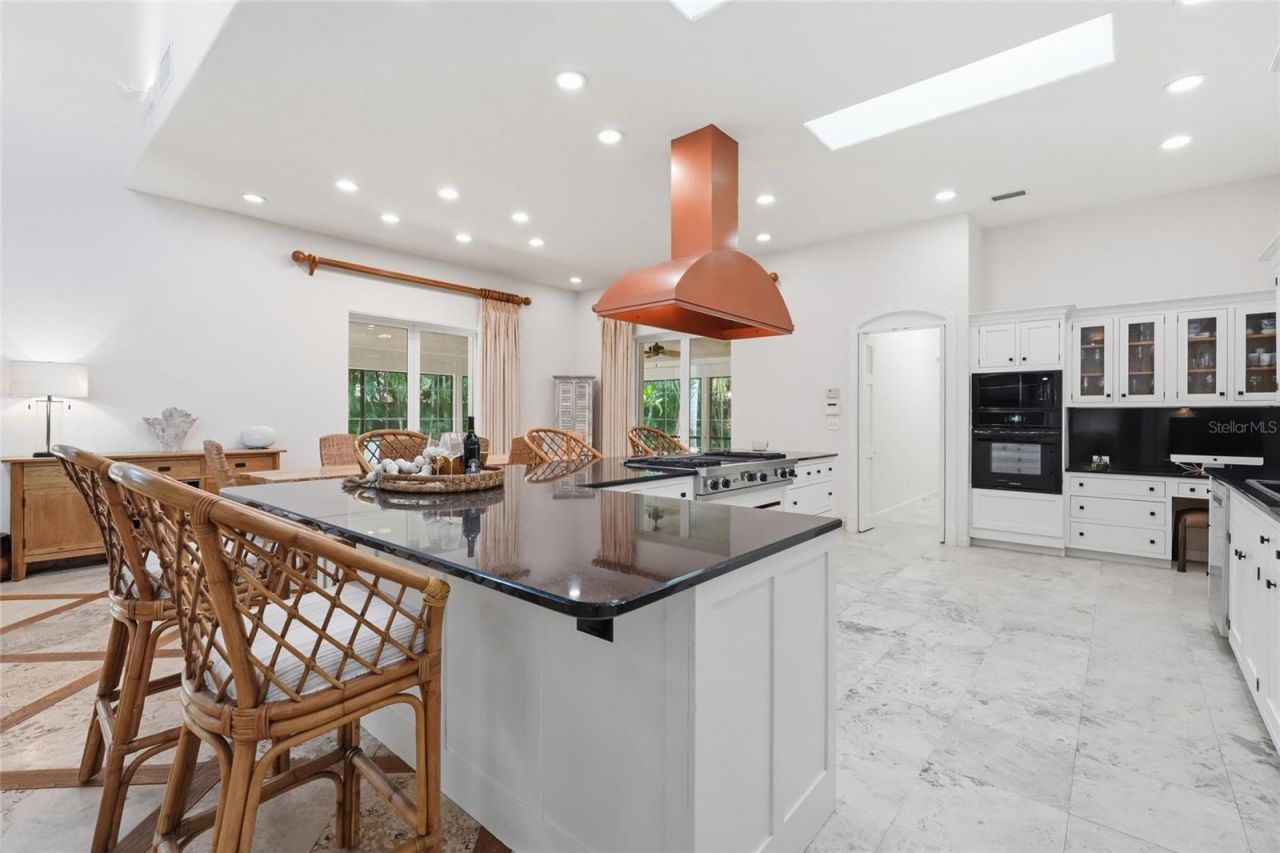 4307 Camino Real, Sarasota, FL 34231 Photo