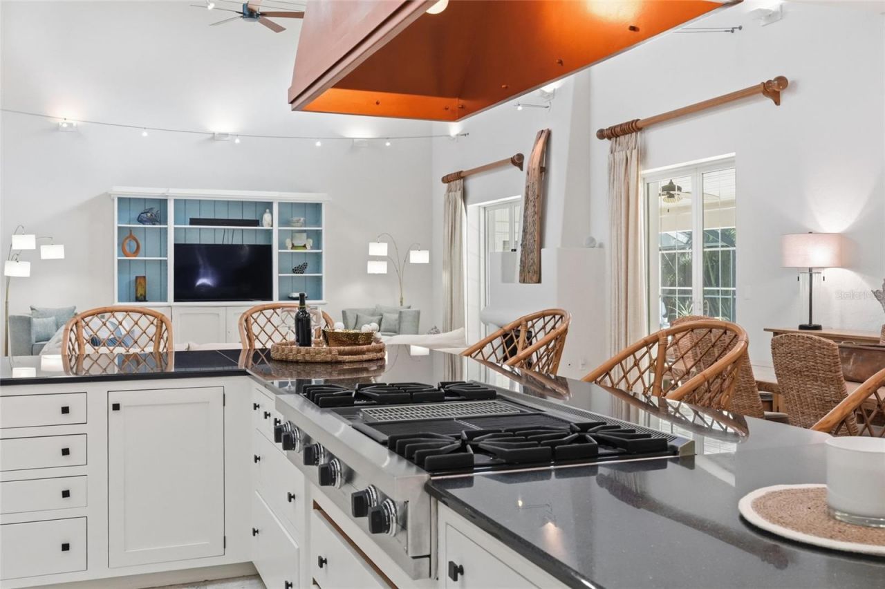 4307 Camino Real, Sarasota, FL 34231 Photo