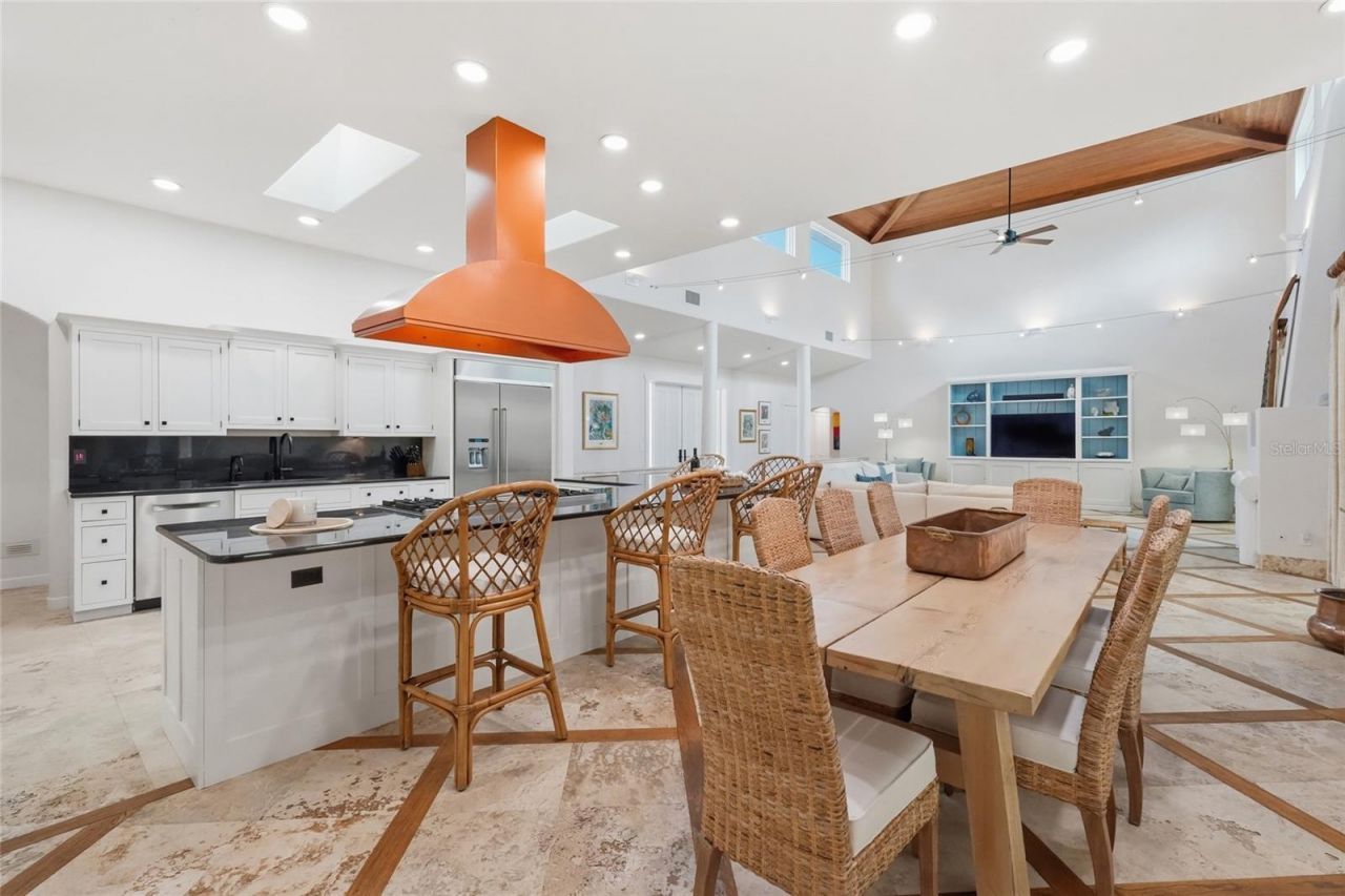 4307 Camino Real, Sarasota, FL 34231 Photo