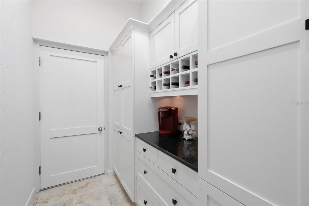 4307 Camino Real, Sarasota, FL 34231 Photo