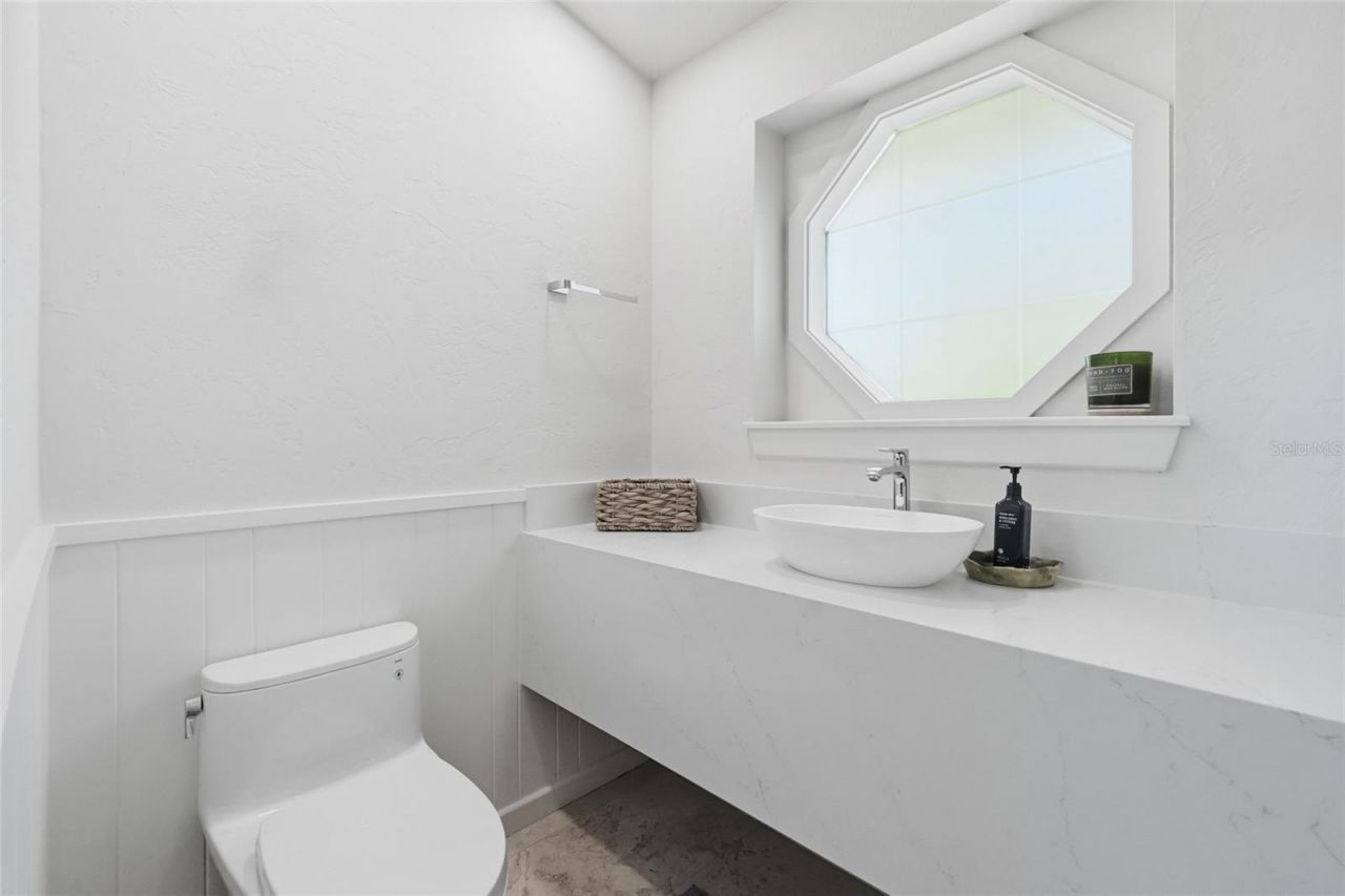 4307 Camino Real, Sarasota, FL 34231 Photo