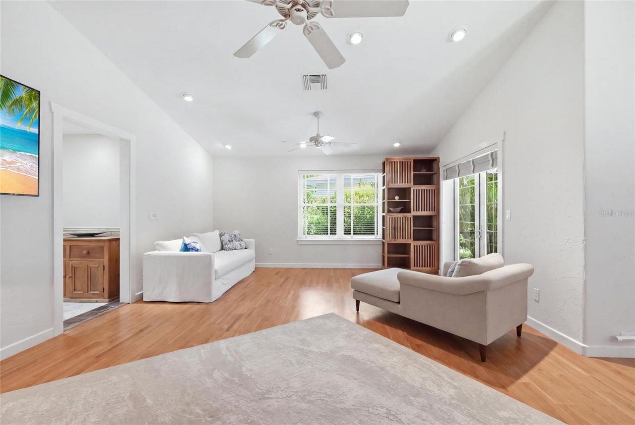 4307 Camino Real, Sarasota, FL 34231 Photo