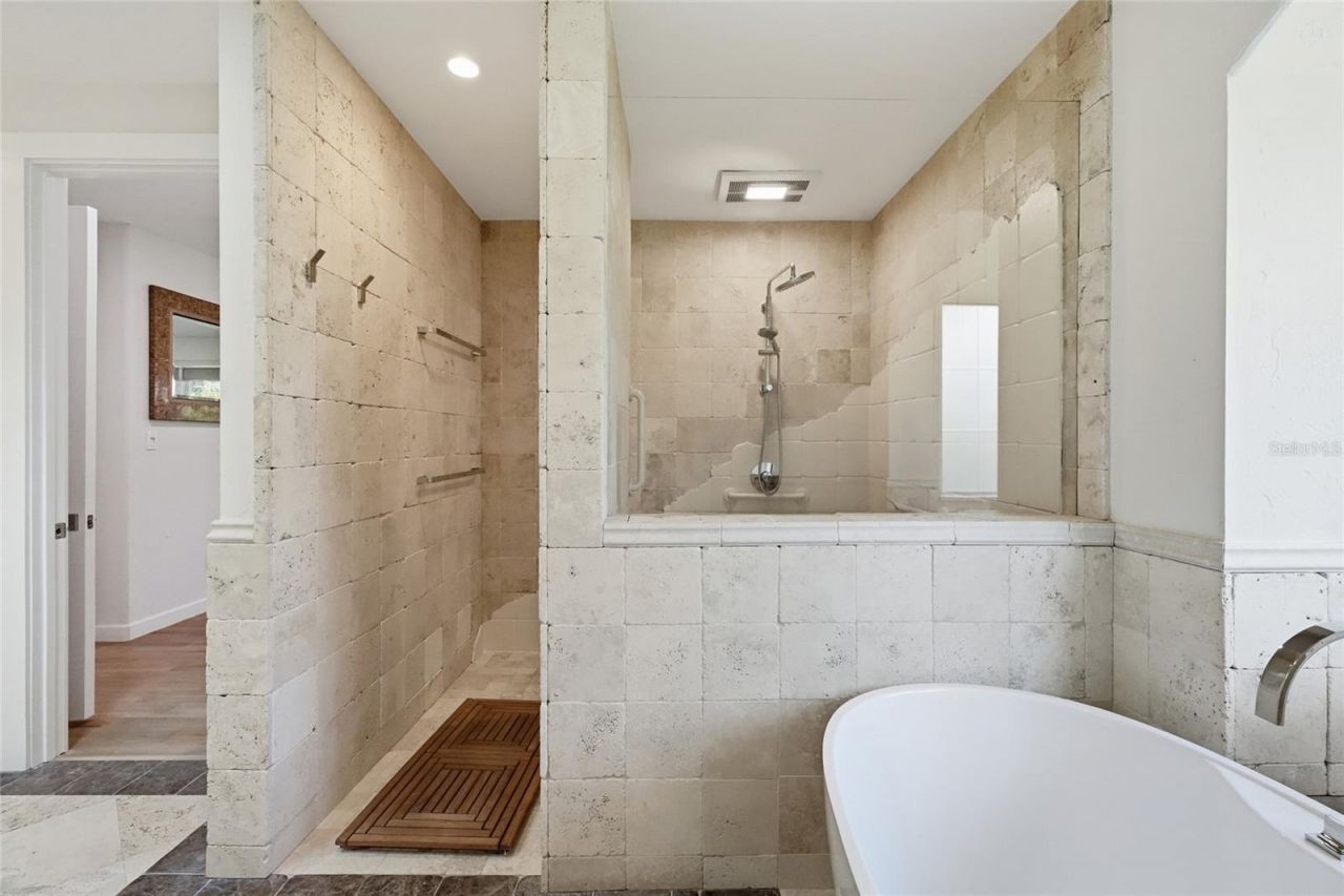 4307 Camino Real, Sarasota, FL 34231 Photo