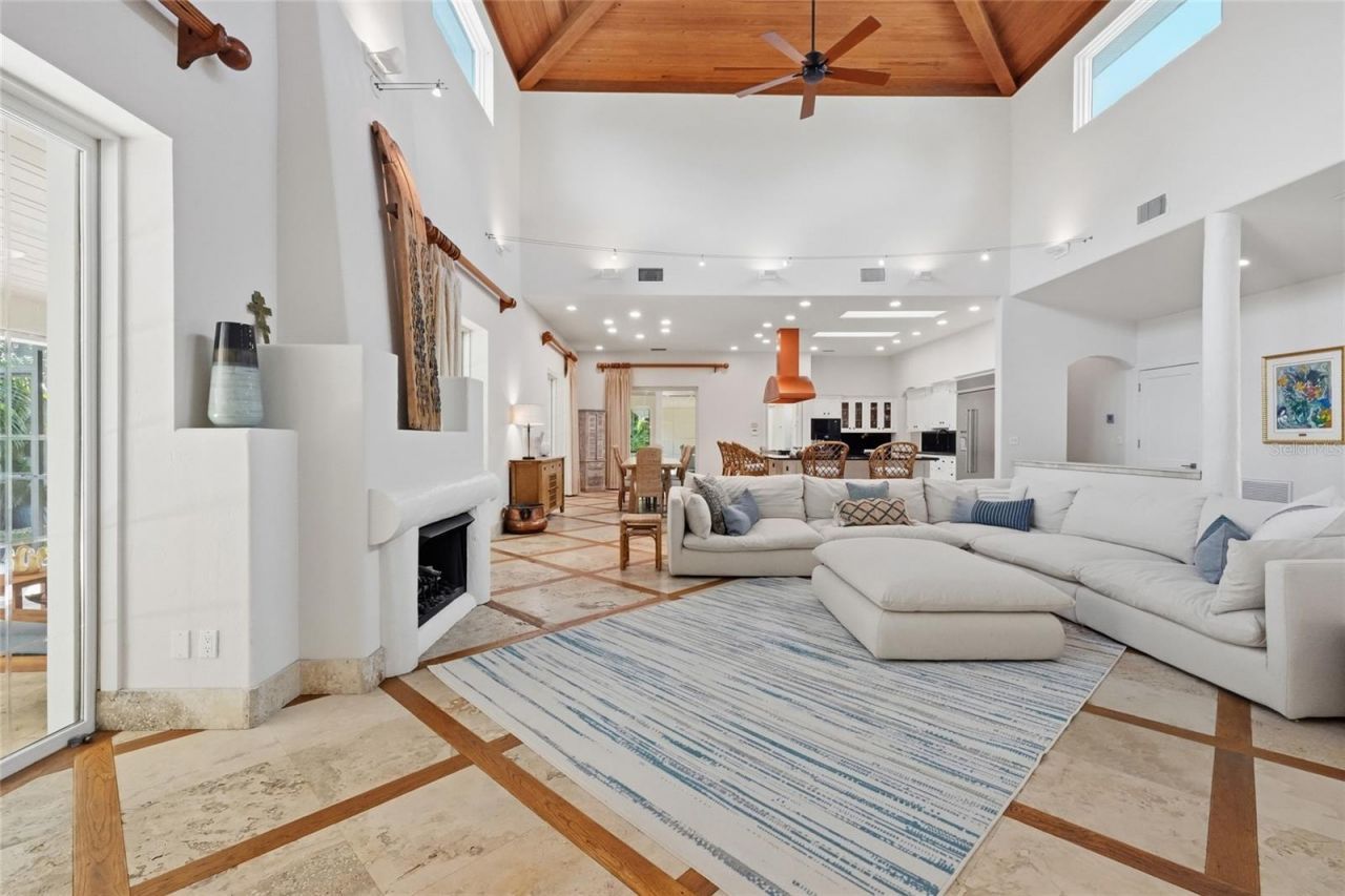 4307 Camino Real, Sarasota, FL 34231 Photo