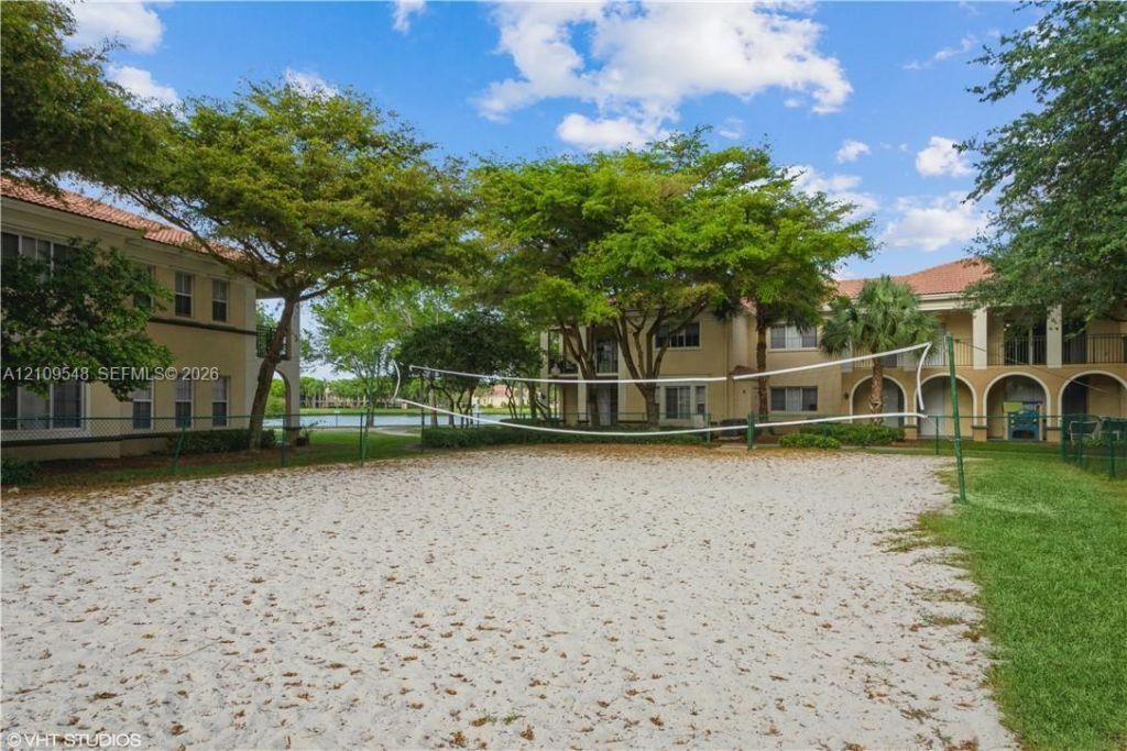 2439 Centergate Dr , Unit 102, Miramar, FL 33025 Photo