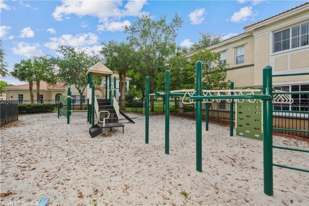 2439 Centergate Dr , Unit 102, Miramar, FL 33025 Photo
