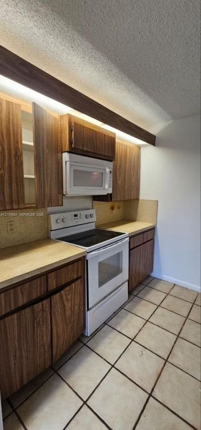 1802 18th Way, Unit 1802, West Palm Beach, FL 33407 Photo