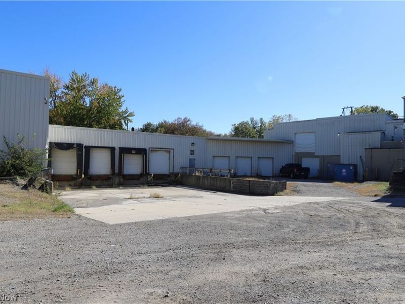123 Gateway Boulevard N, Elyria, OH 44035 Photo 3