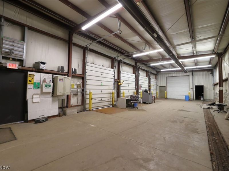 123 Gateway Boulevard N, Elyria, OH 44035 Photo 6