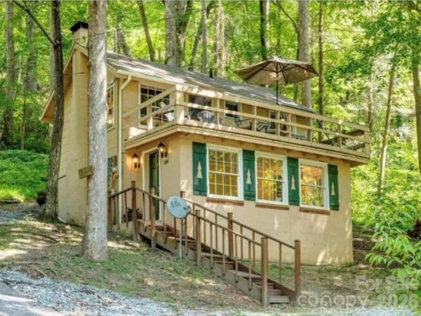 124 Buena Vista Road , Chimney Rock, NC 28720
