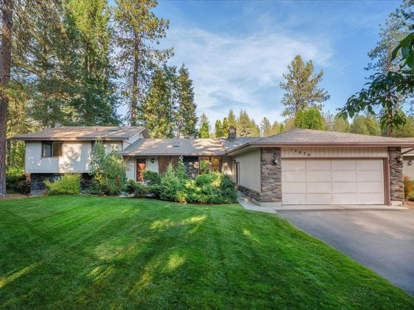 12020 N Vistawood Ct, Spokane, WA 99218
