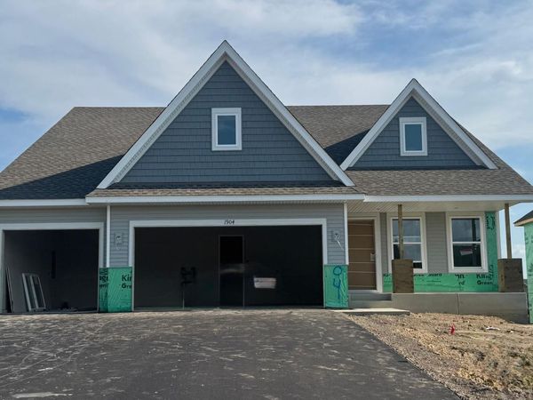 1904 Dogwood Court, Carver, MN 55315