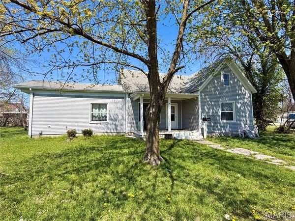 409 N 2nd Street , Wellsville, MO 63384