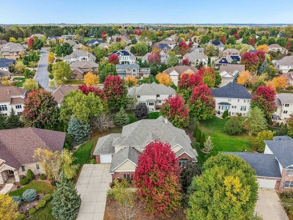 9714 Trappers Trail, Middleton, WI 53562