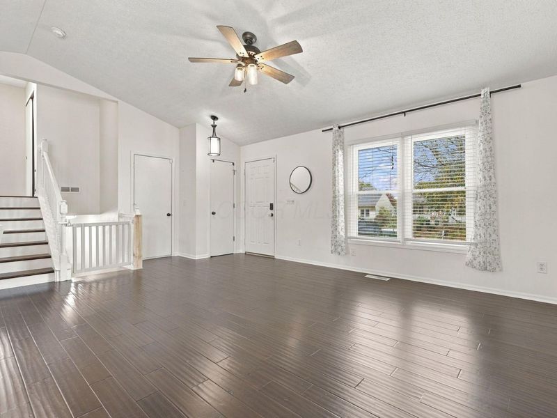 1816 Fern Trail Drive , Lancaster, OH 43130 Photo 4