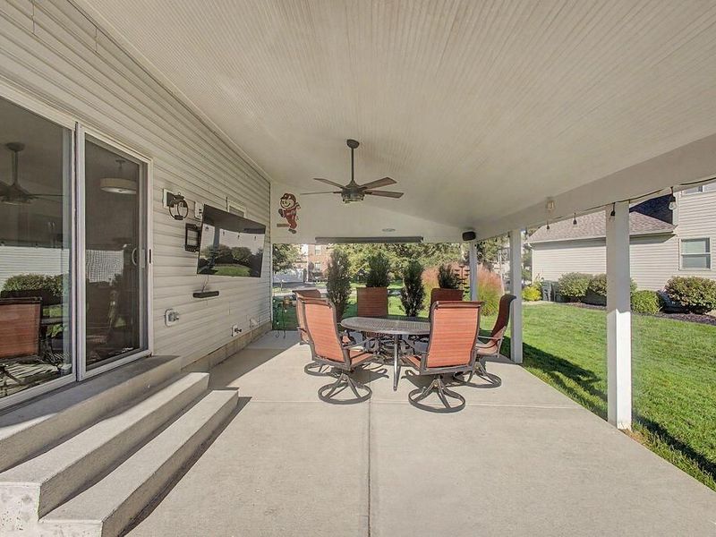 2321 Narrow Leaf Court, Lewis Center, OH 43035 Photo 3