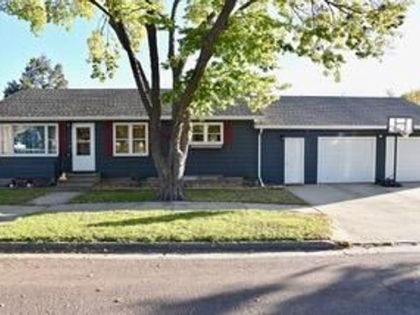 1019 E Erskine Street, Pierre, SD 57501