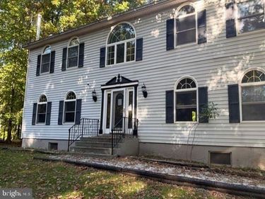 113 E LAKE DRIVE , MILFORD, PA 18337