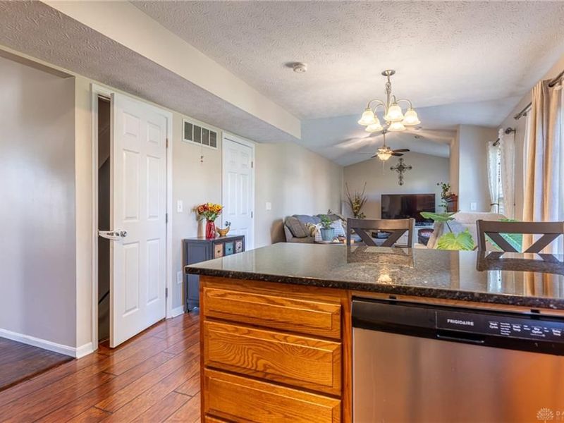 1587 Glenn Abbey Drive, Kettering, OH 45420 Photo 12