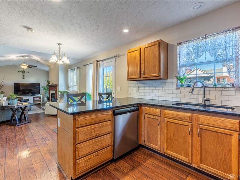 1587 Glenn Abbey Drive, Kettering, OH 45420 Photo 8