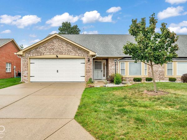 340 Lakewood Court , Avon, IN 46123