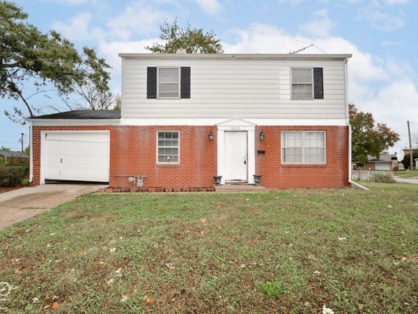 3285 Macarthur Lane , Indianapolis, IN 46224