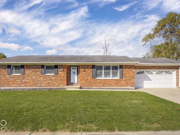 9032 Shadow Drive , Brookville, IN 47012