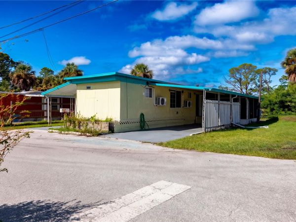 5044 SOUTHTOWNE LOOP , NEW PORT RICHEY, FL 34652