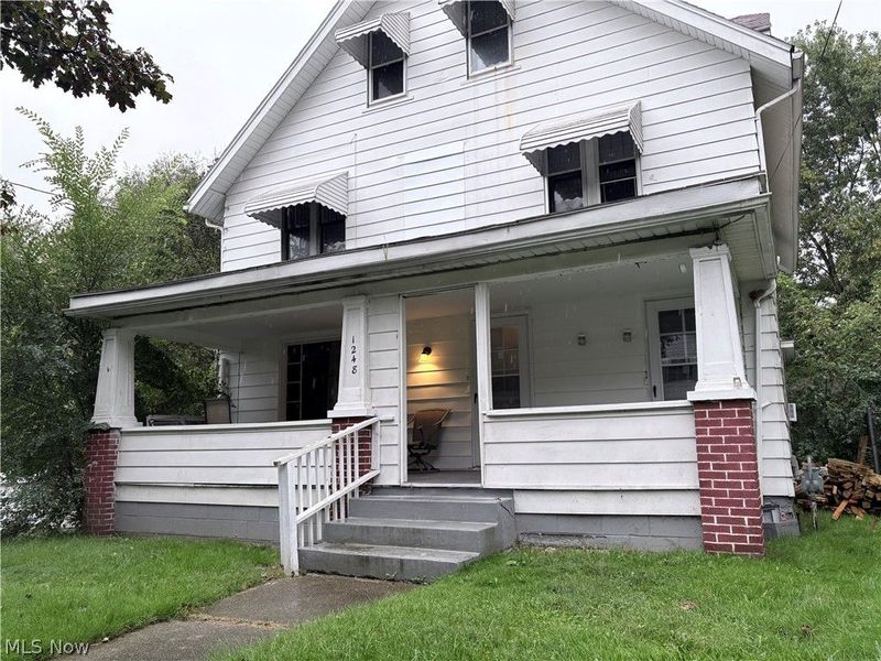 1248 Pondview Avenue, Akron, OH 44305 Photo 2