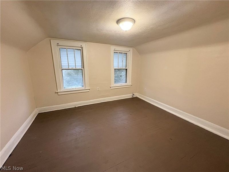 1248 Pondview Avenue, Akron, OH 44305 Photo 3