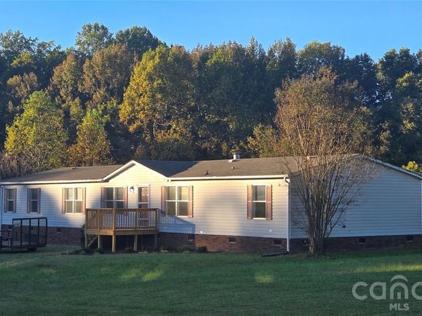 108 Bucks Run Court , Cleveland, NC 27013