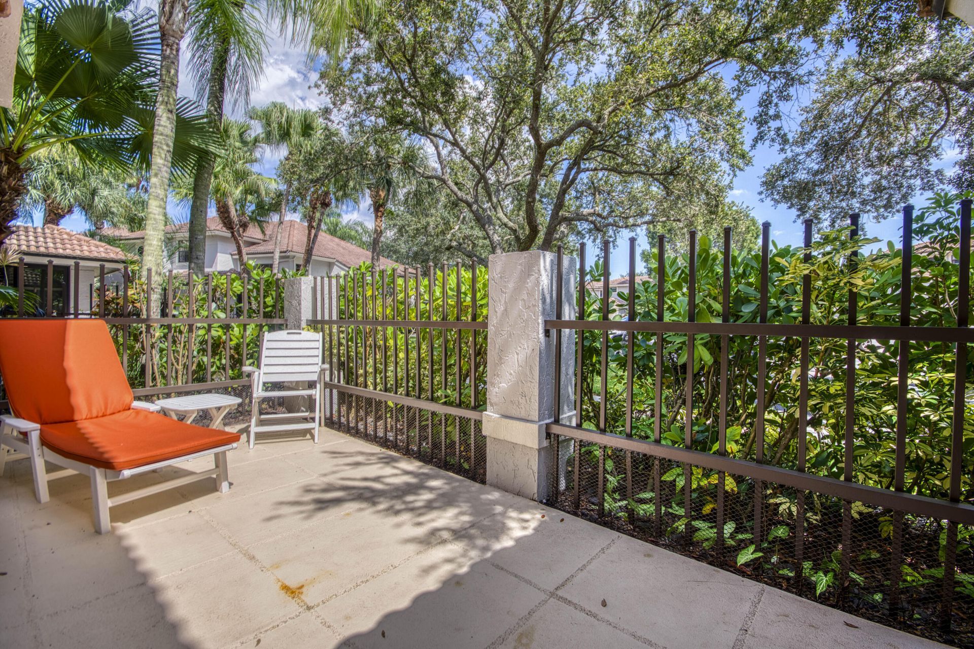368 Prestwick Circle, Unit 4, Palm Beach Gardens, FL 33418 Photo