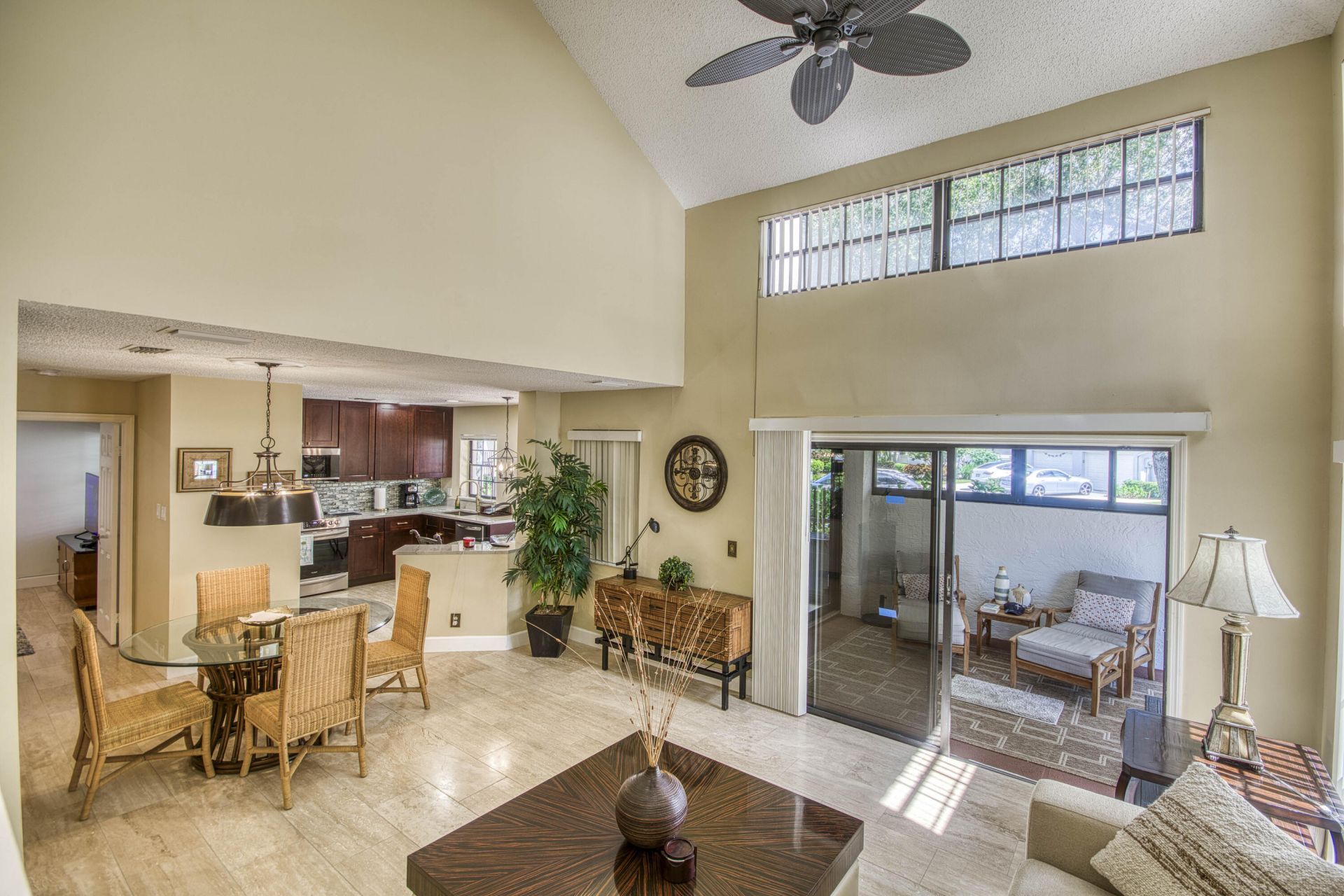 368 Prestwick Circle, Unit 4, Palm Beach Gardens, FL 33418 Photo