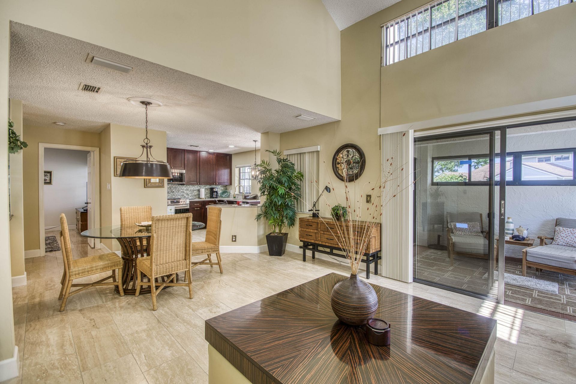 368 Prestwick Circle, Unit 4, Palm Beach Gardens, FL 33418 Photo