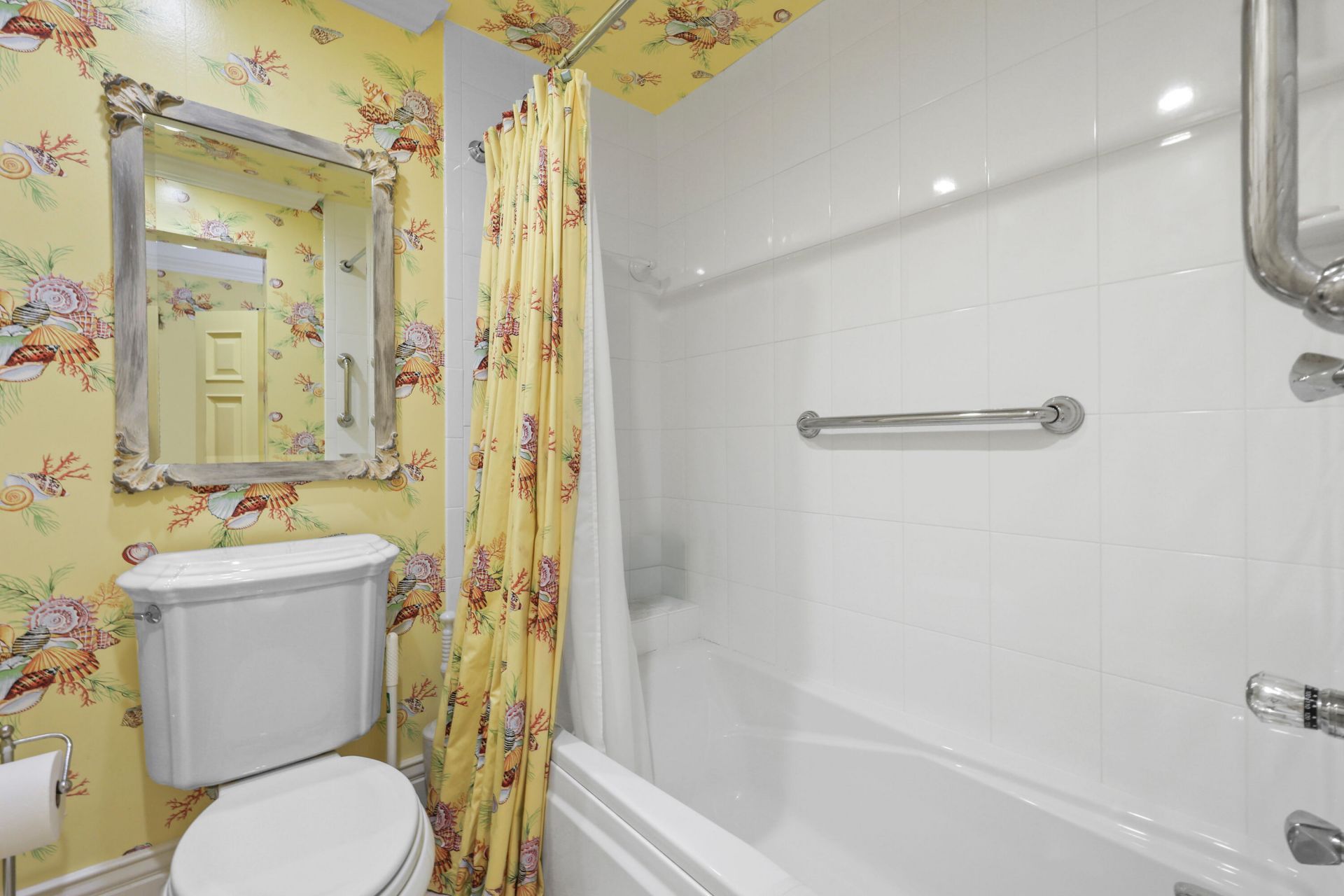 2150 S Ocean Boulevard, Unit 1B, Delray Beach, FL 33483 Photo