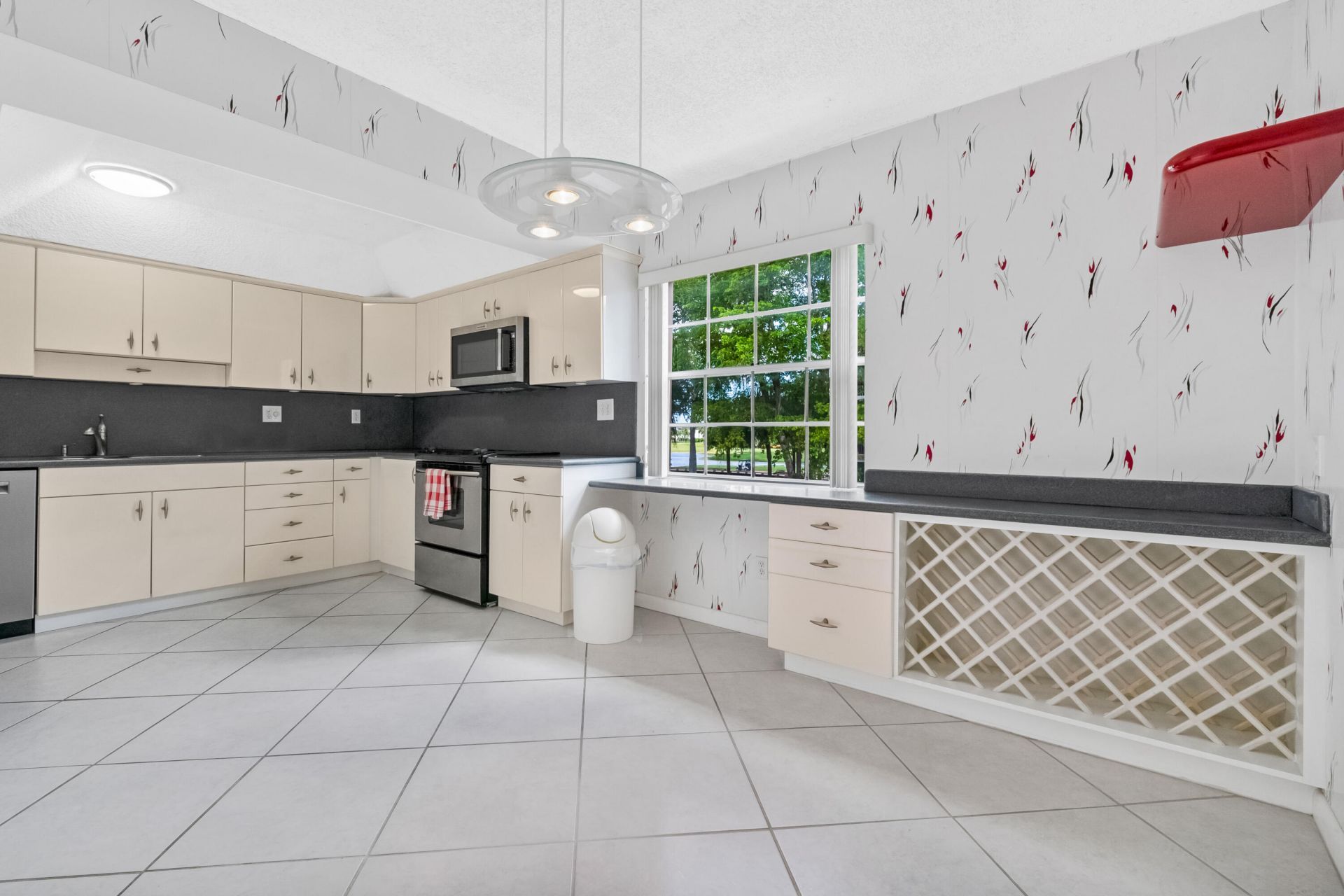 7370 Orangewood Lane, Unit #208, Boca Raton, FL 33433 Photo