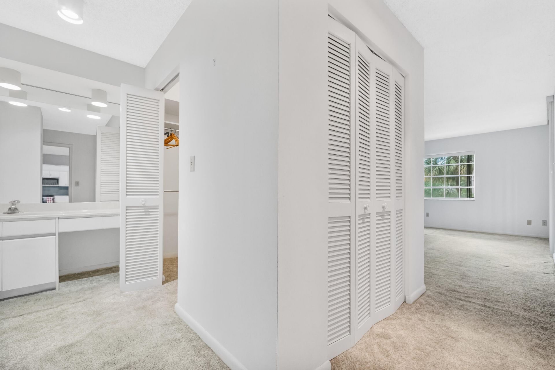 7370 Orangewood Lane, Unit #208, Boca Raton, FL 33433 Photo