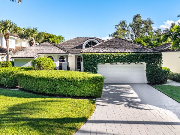 2514 Muir Circle, Wellington, FL 33414