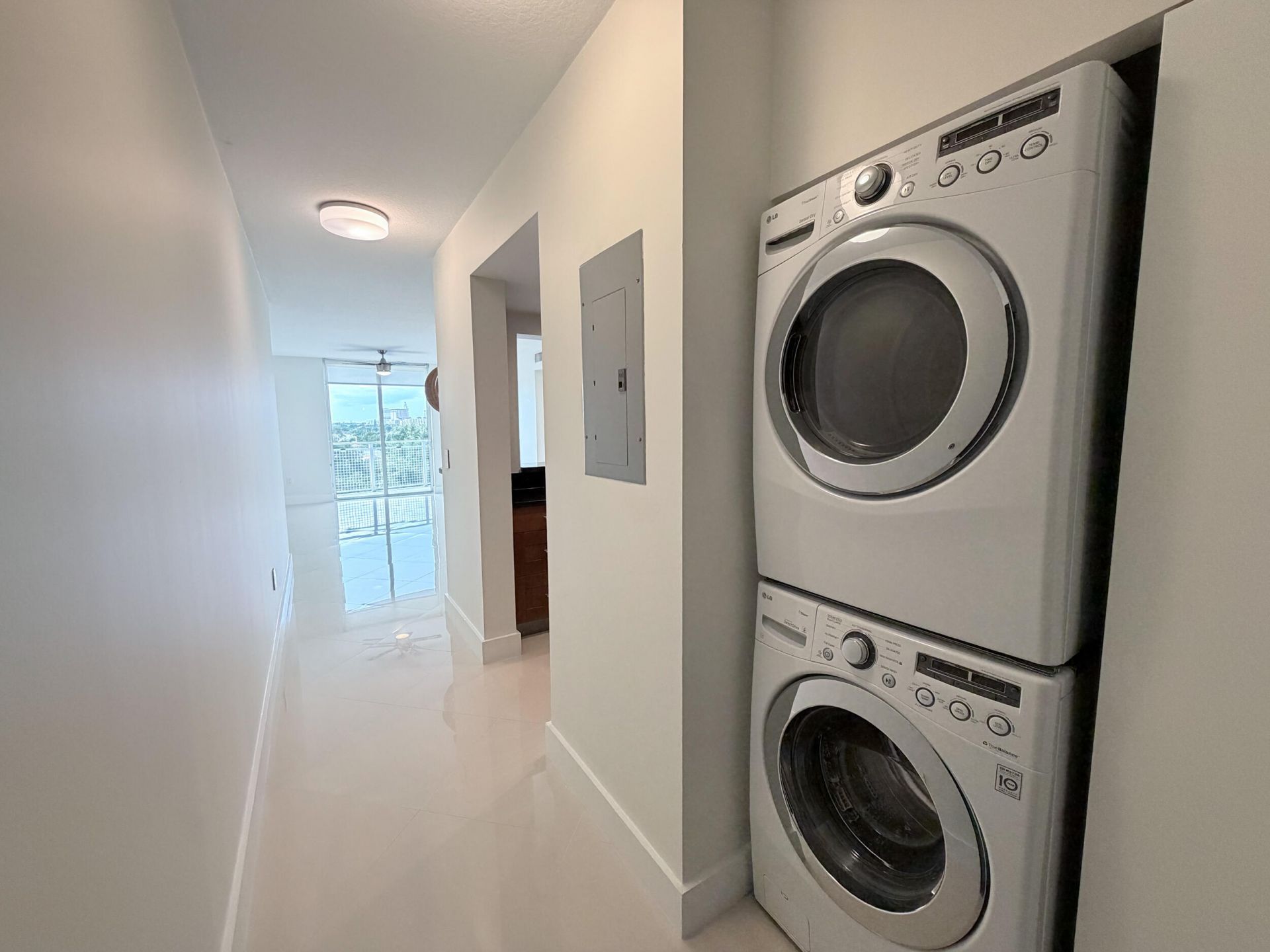 2600 SW 27th Avenue, Unit 603, Miami, FL 33133 Photo