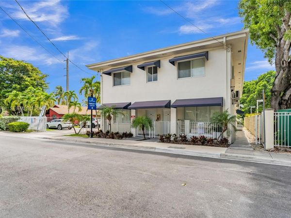 6647 SW 59th Pl , Unit 104, South Miami, FL 33143
