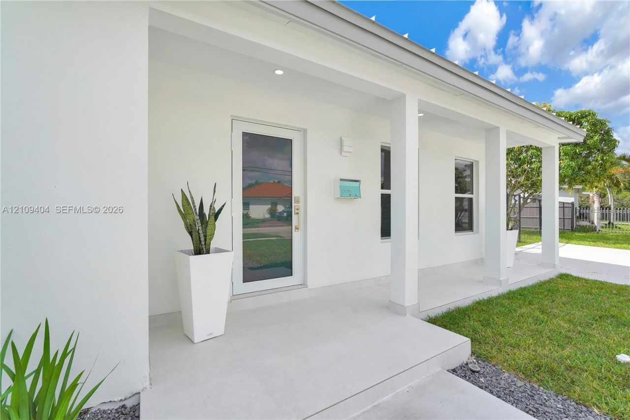 10730 SW 48th Ter , Miami, FL 33165 Photo