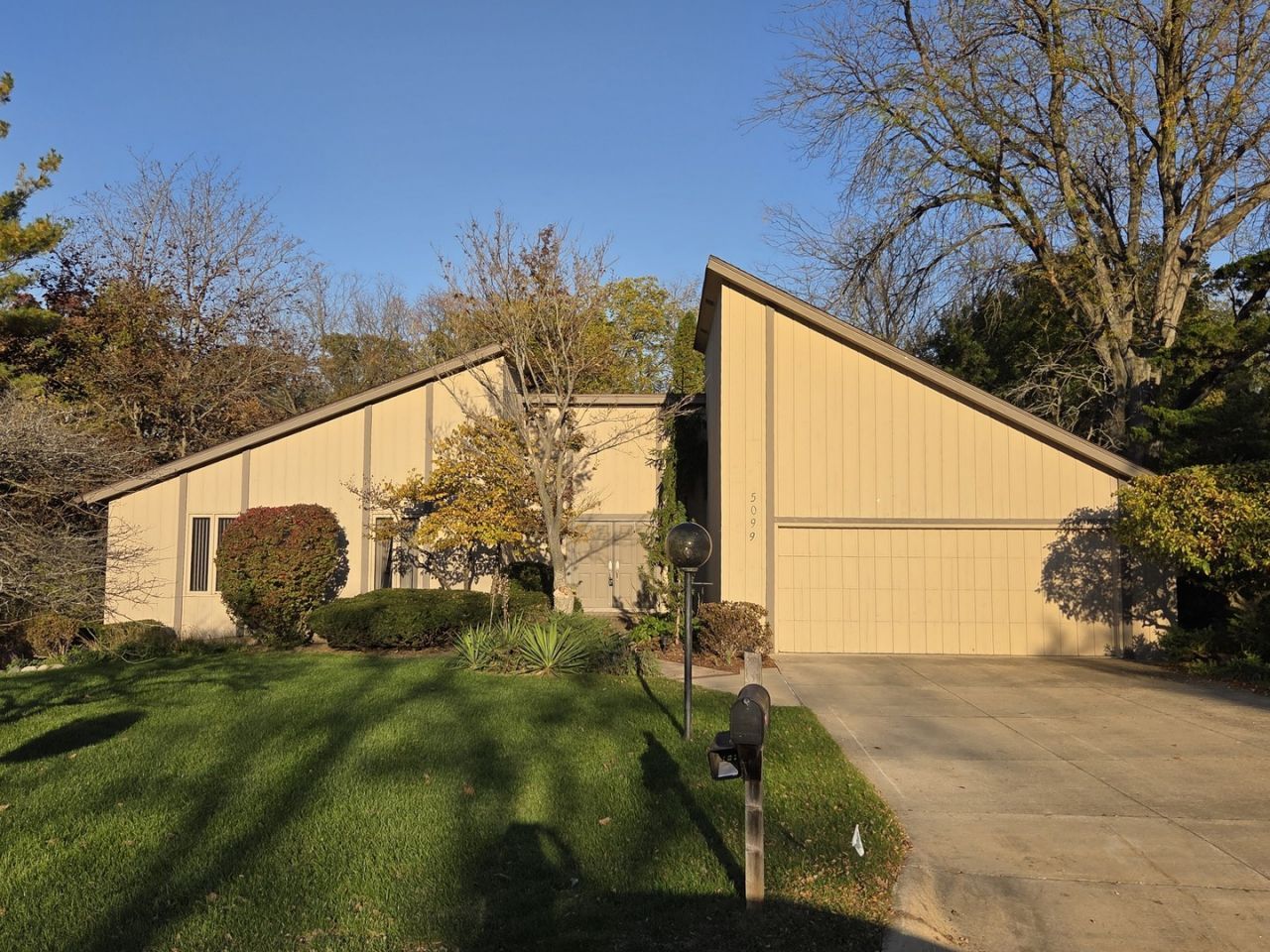 5099 Whittier Lane, Rockford, IL 61114 Main Photo