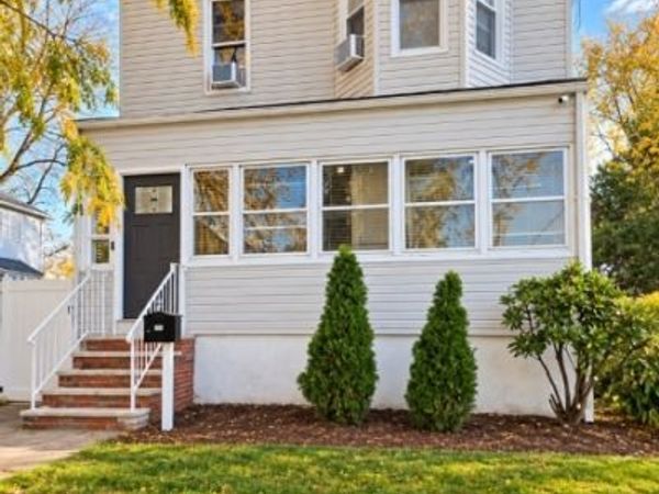 147 Liberty St, Linden, NJ 07036