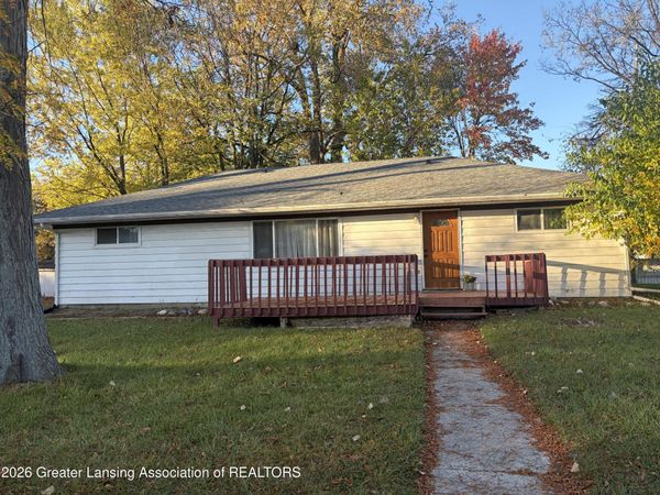 3620 Pleasant Grove Road, Lansing, MI 48910