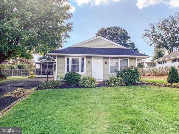 225 ALLENDALE DRIVE , MORRISVILLE, PA 19067