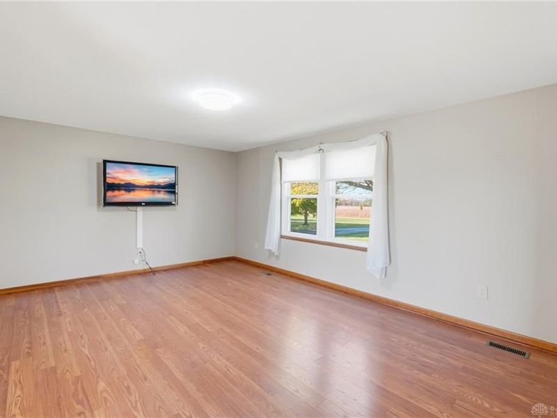 3150 Tipp Elizabeth Road, New Carlisle, OH 45344 Photo 9